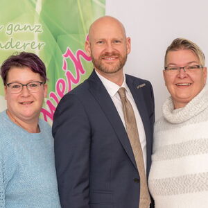 Frau Iwanski, Herr Raeder, Frau Schwindtner